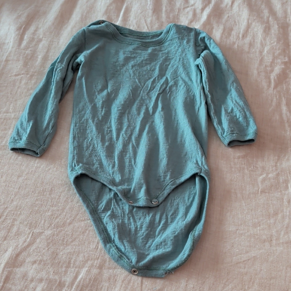 100% Merino Wool Baby Bodysuit, Size 12 Months, Janus Brand ,Made In Norway